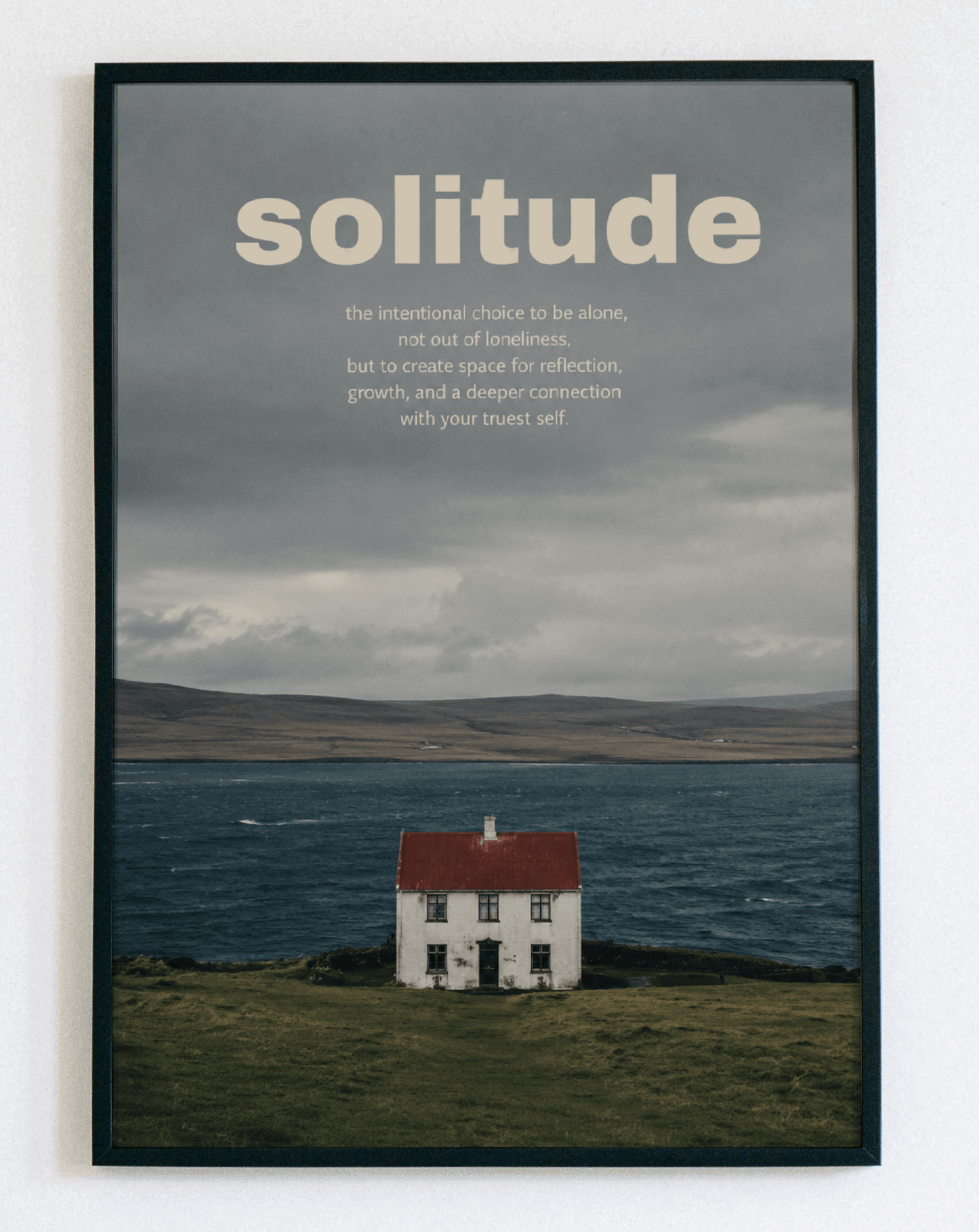 Obraz w ramce Solitude House Nature – minimalistyczna grafika w klimacie miejskiej natury do salonu i sypialni – Demarro