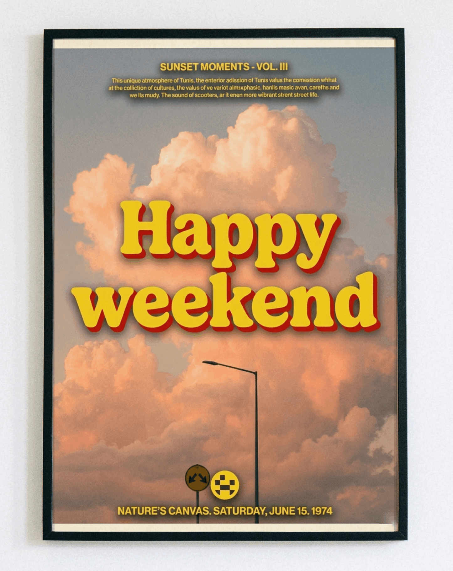 Obraz w ramce "Happy Weekend Sunset" – ciepły pejzaż w stylu retro, idealny do sypialni i salonu