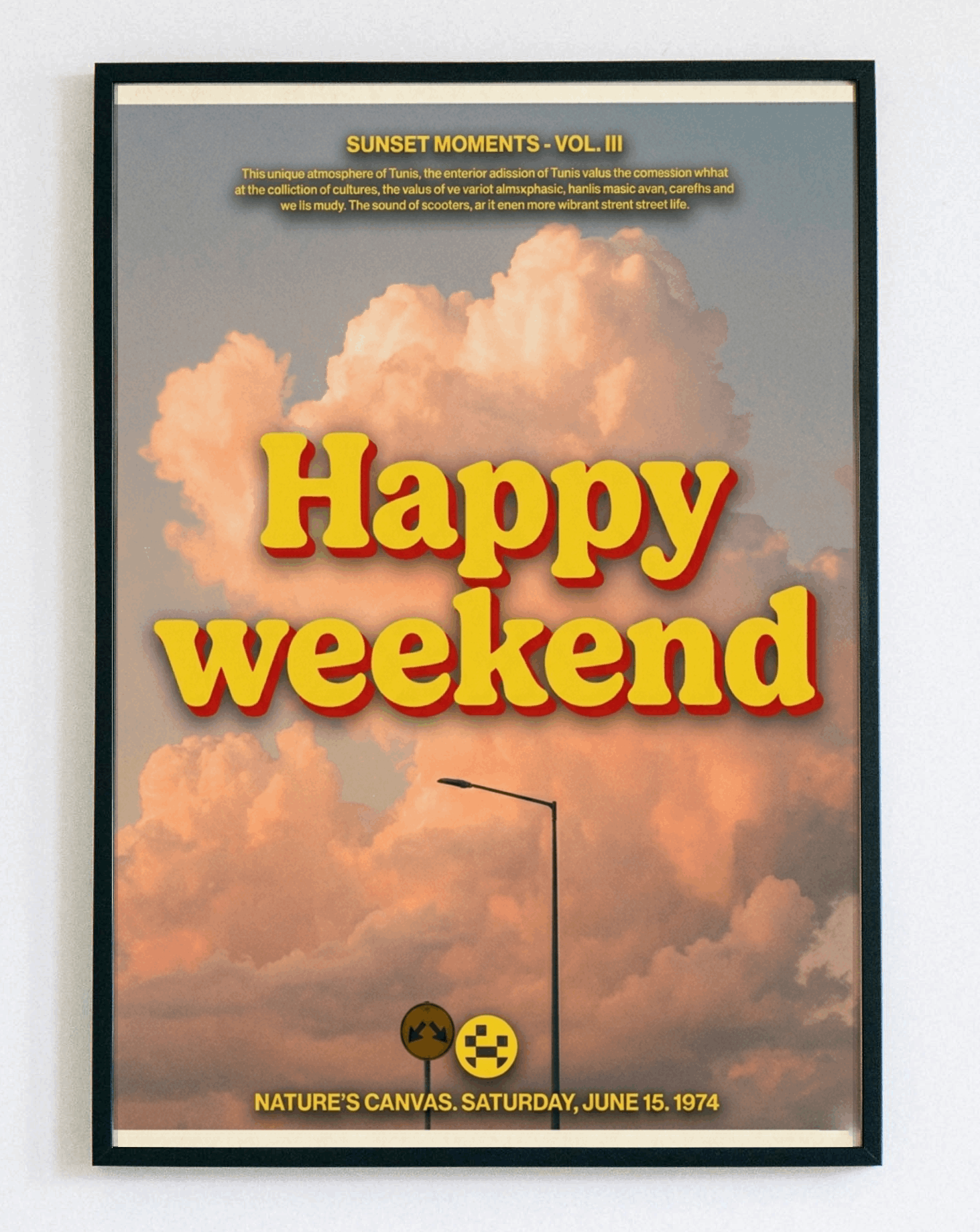 Obraz w ramce "Happy Weekend Sunset" – ciepły pejzaż w stylu retro, idealny do sypialni i salonu